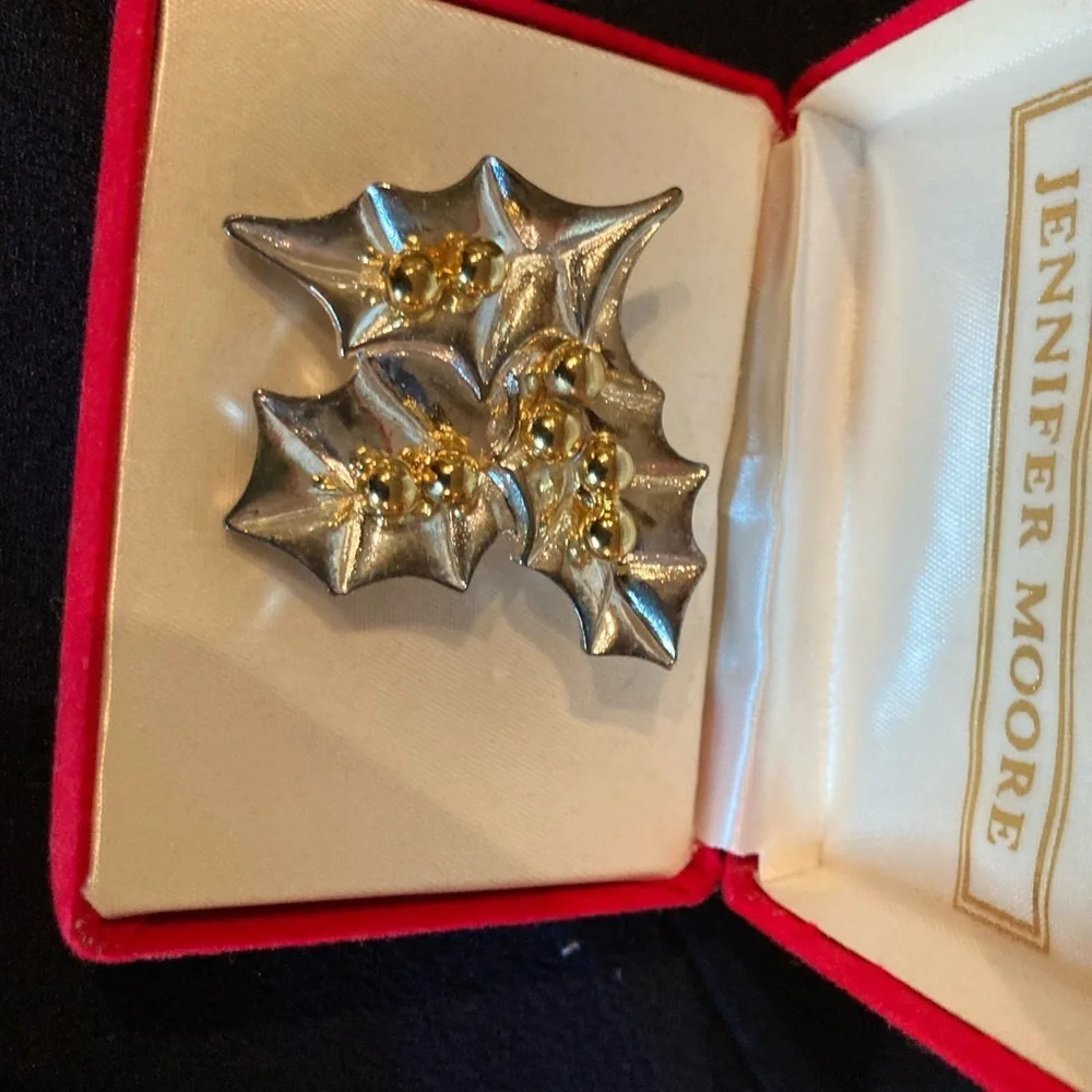 Jennifer Moore  Holly Brooch Silver & Gold Holiday - NWOT